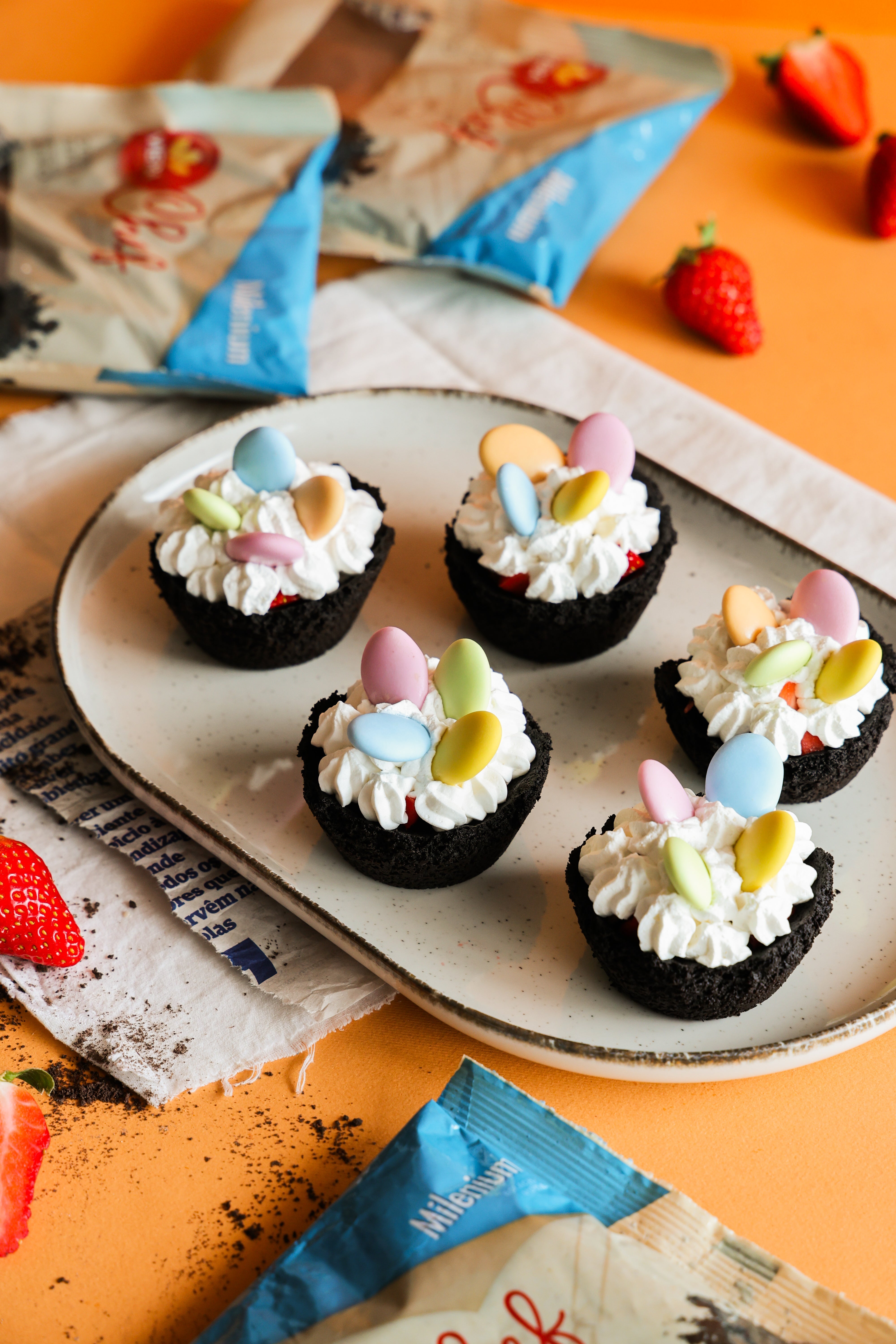 Taça de Fruta com Base Crocante de Bolacha Milenium Moída Vieira Chef